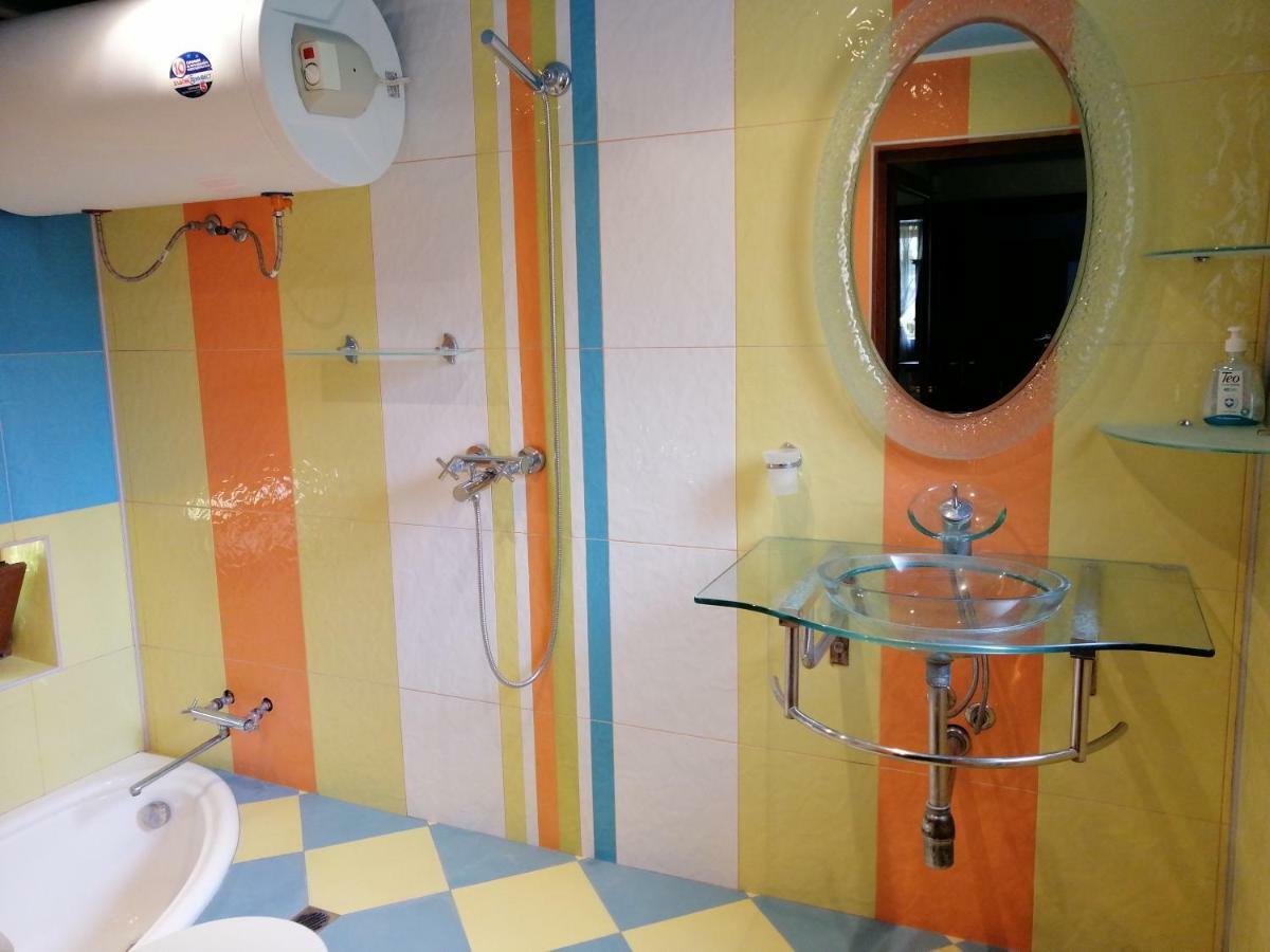 ホテル Къща Цвети-1 Трявна Bangeytsi エクステリア 写真